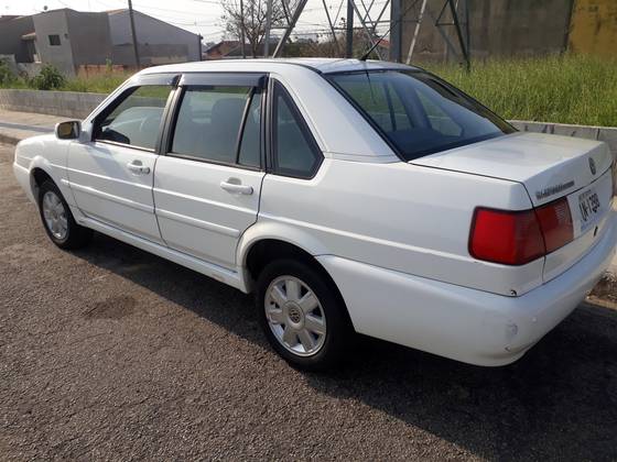 VOLKSWAGEN SANTANA 1.8 MI 8V GASOLINA 4P MANUAL